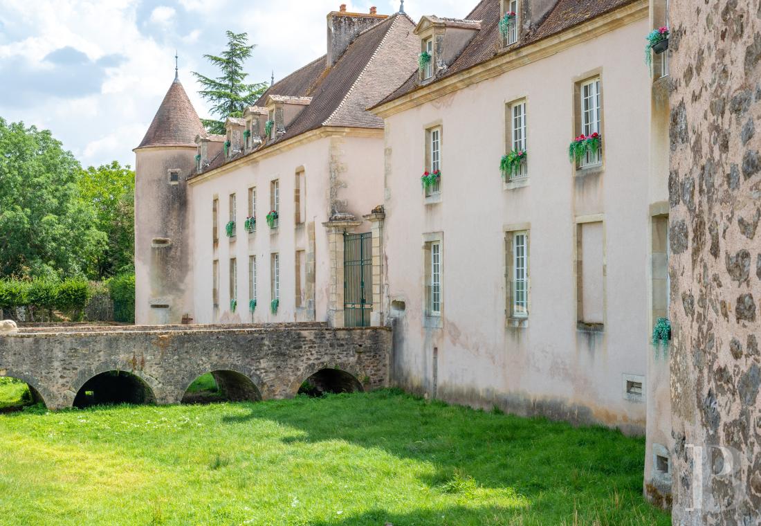 Dans l’Yonne, à équidistance de Paris, Lyon et Genève, une ancienne place forte médiévale et son parc aménagés pour accueillir calmes séjours et grands événements  - photo  n°3